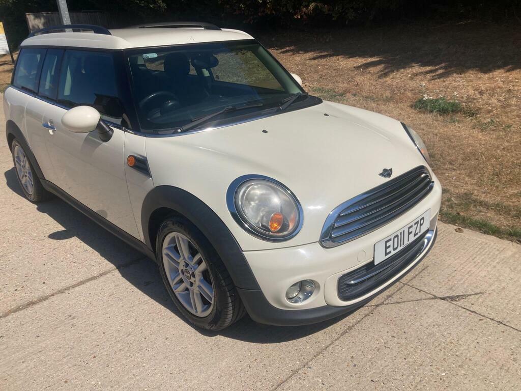 Mini Clubman 1.6 Cooper Euro 5 S S White