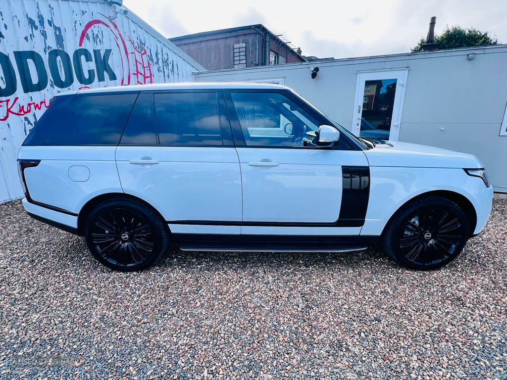 Land Rover Range Rover 4.4 Sdv8 Vogue K8HMK White #3