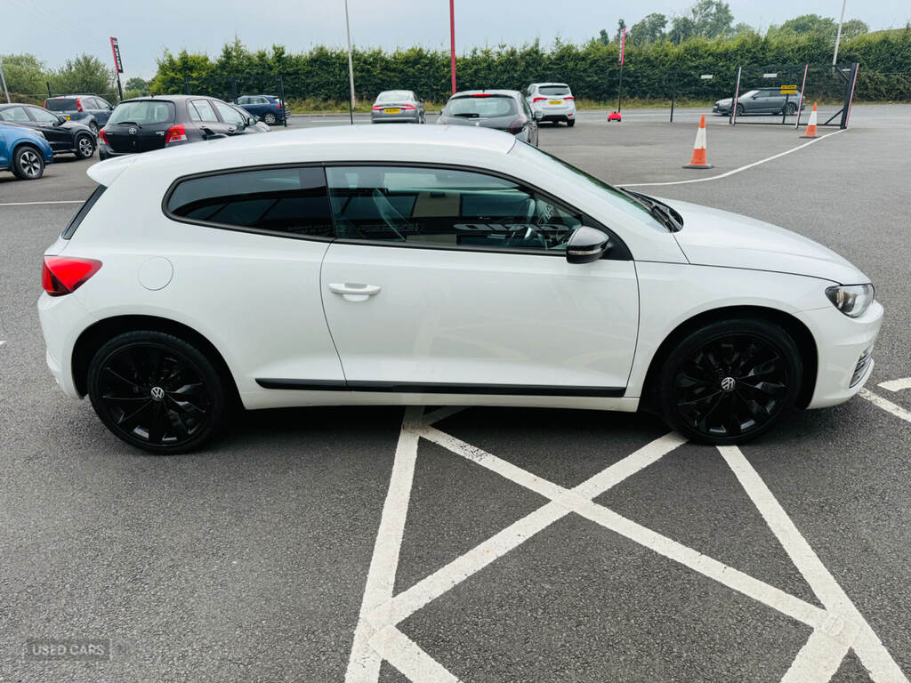 Volkswagen Scirocco 2.0 Tdi Bluemotion Tech Gt White #2