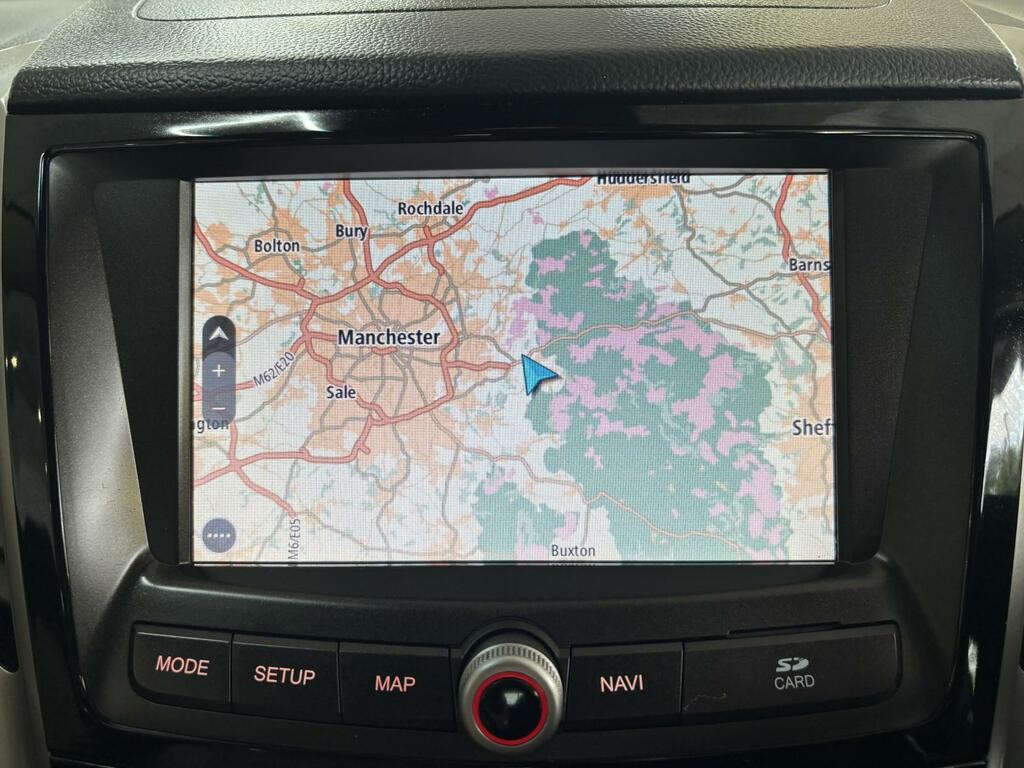 SsangYong Tivoli 1.6 E White #13