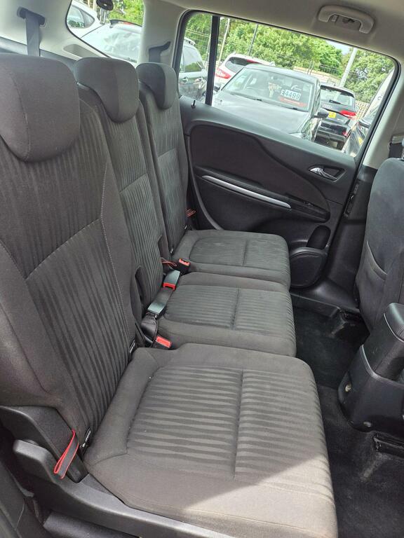 Vauxhall Zafira Tourer 1.4T 16V Exclusiv Euro 5 Black #4