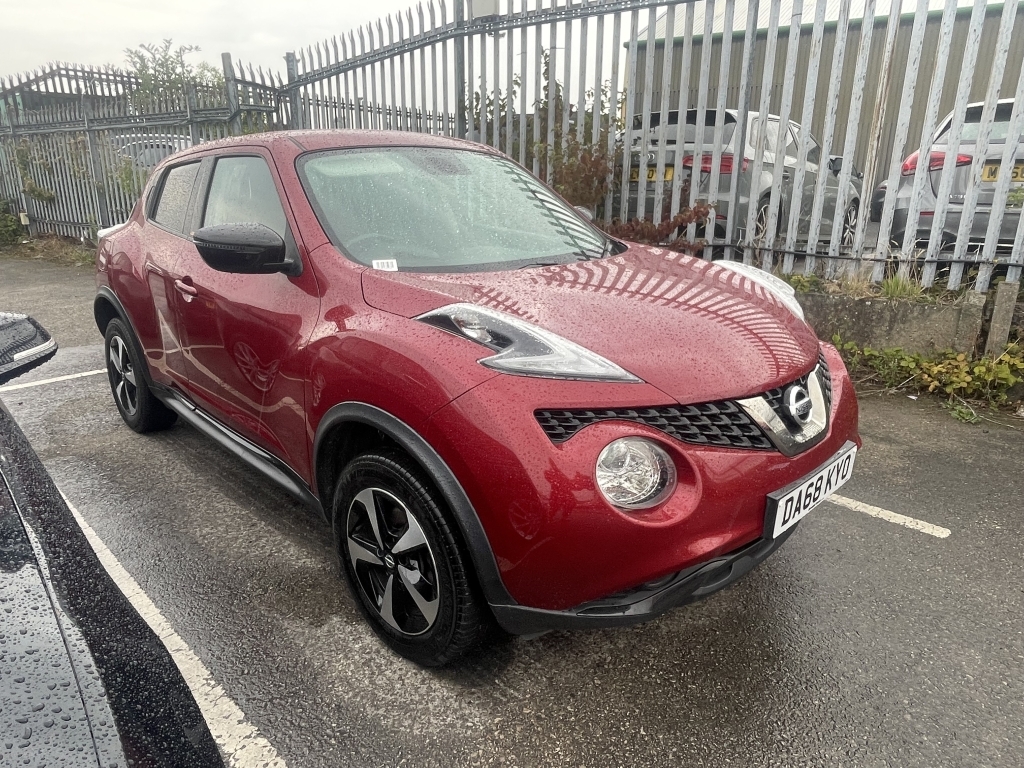 Nissan Juke 1.6 Bose Personal Edition Xtronic Red