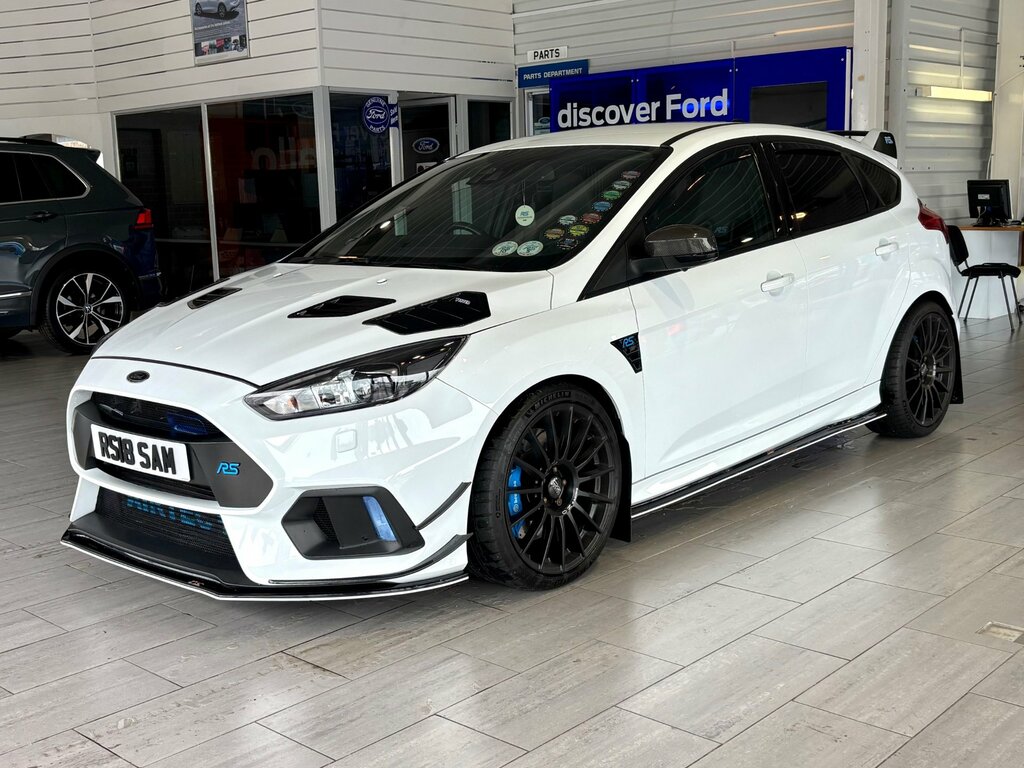 Ford Focus 2.3T Ecoboost Rs Hatchback Awd E White
