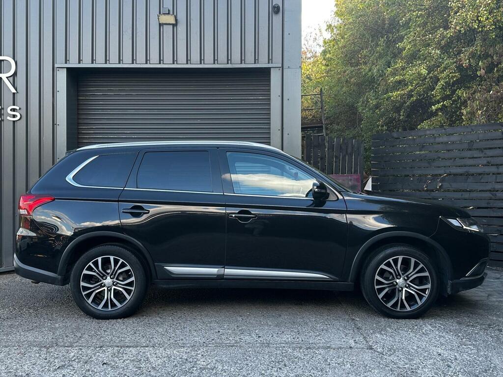 Mitsubishi Outlander 2.2 Di-d 3 4Wd Euro 6 Ss FG17UBE Black #4