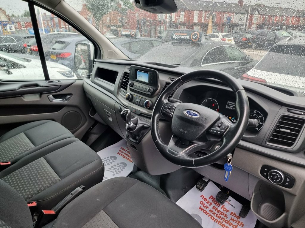 Ford Transit Custom 2L Trend EJ19UKO Silver #4