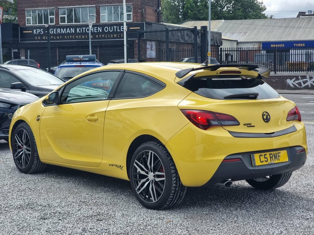 Vauxhall Astra GTC 1.4L Sri Yellow #2