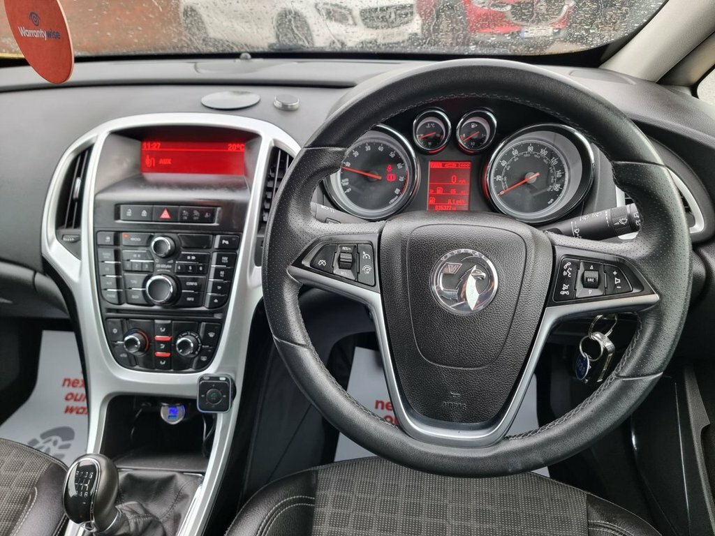 Vauxhall Astra GTC Astra Gtc Sri Cdti Ss Silver #9
