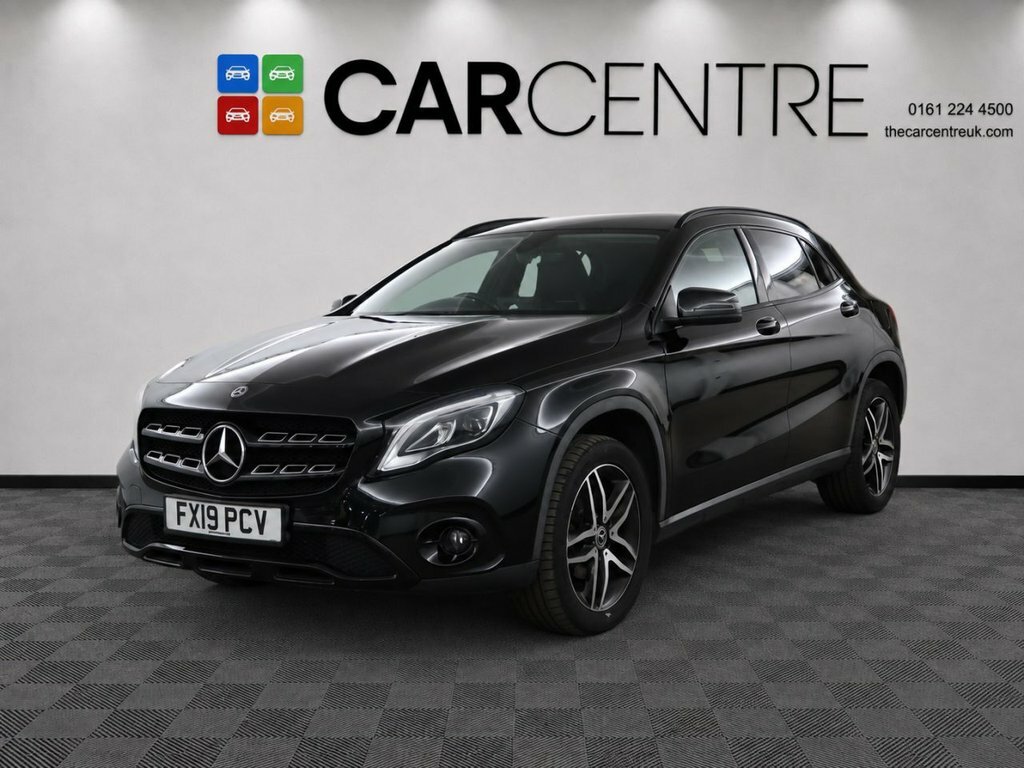 Mercedes-Benz GLA Class 1.6L Urban Edition Black #4