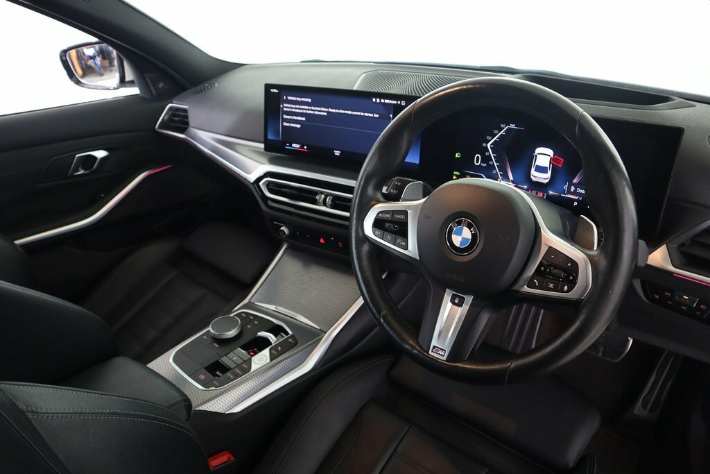 BMW 3 Series 2L M Sport YF24BFX White #2