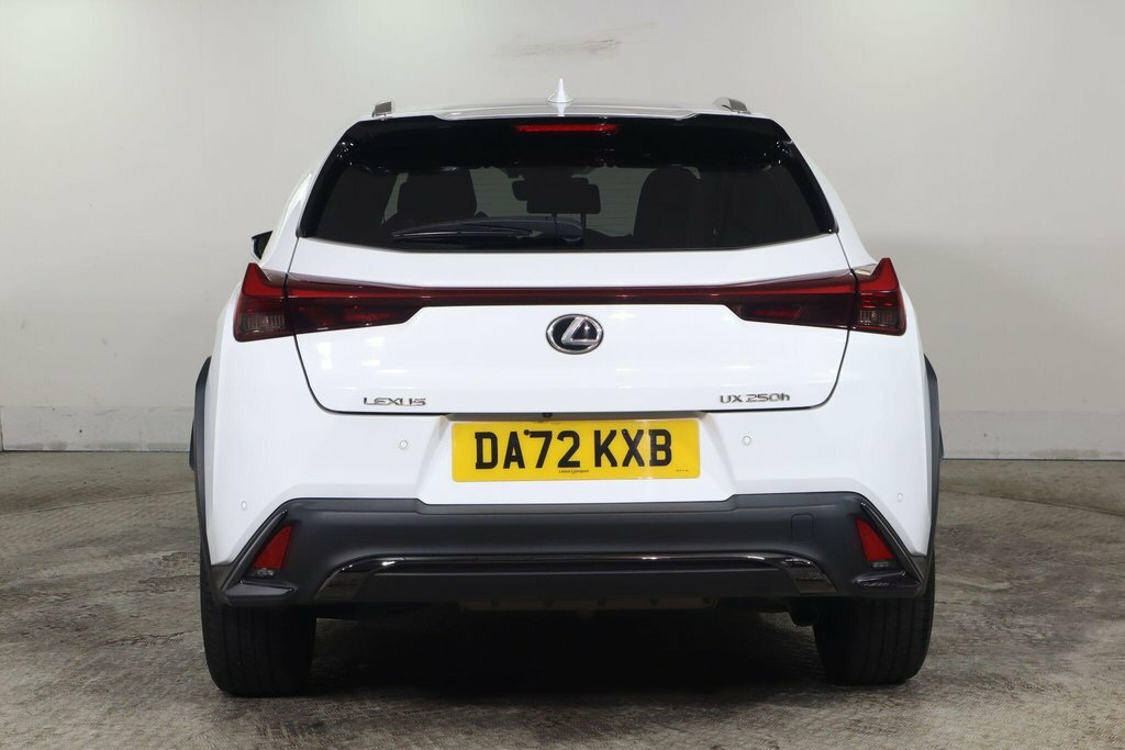 Lexus UX 2L F Sport Design DA72KXB White #6