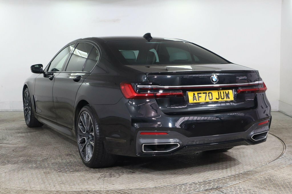 BMW 7 Series 3L M Sport Black #4