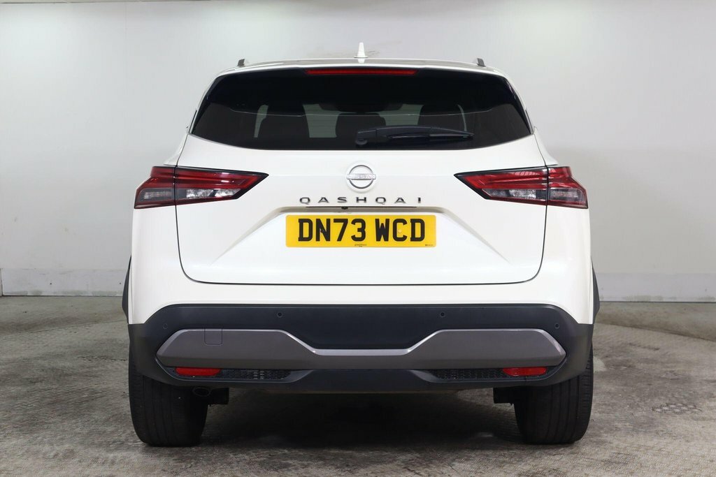 Nissan Qashqai 1.3L Tekna White #6