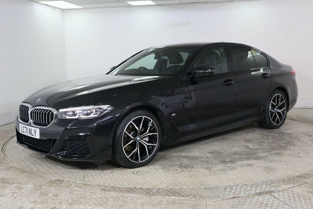 BMW 5 Series 2L M Sport Black #3