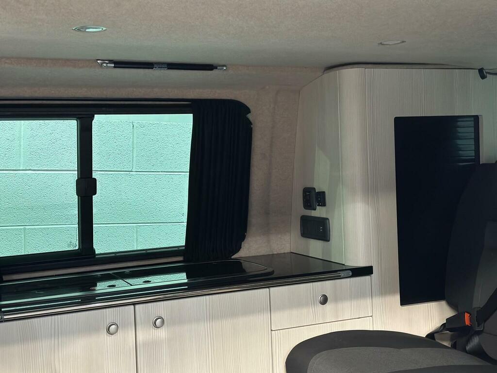 Volkswagen Campervan Other 201919 Beige #4