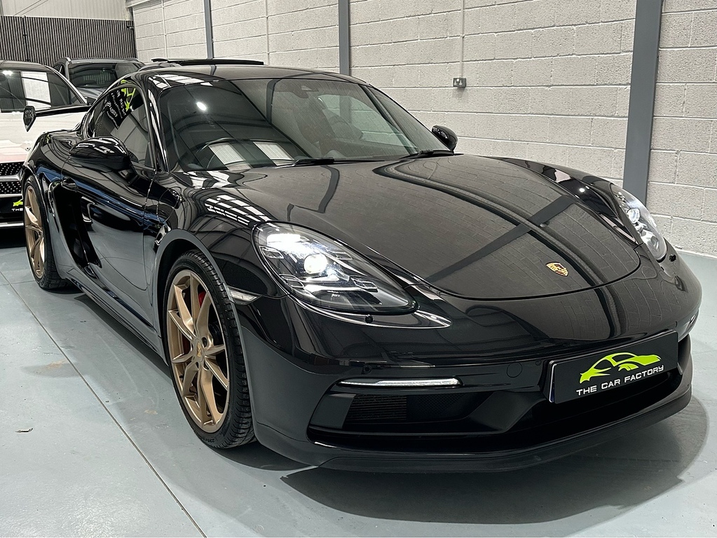 Porsche 718 Cayman T Gts Black #4