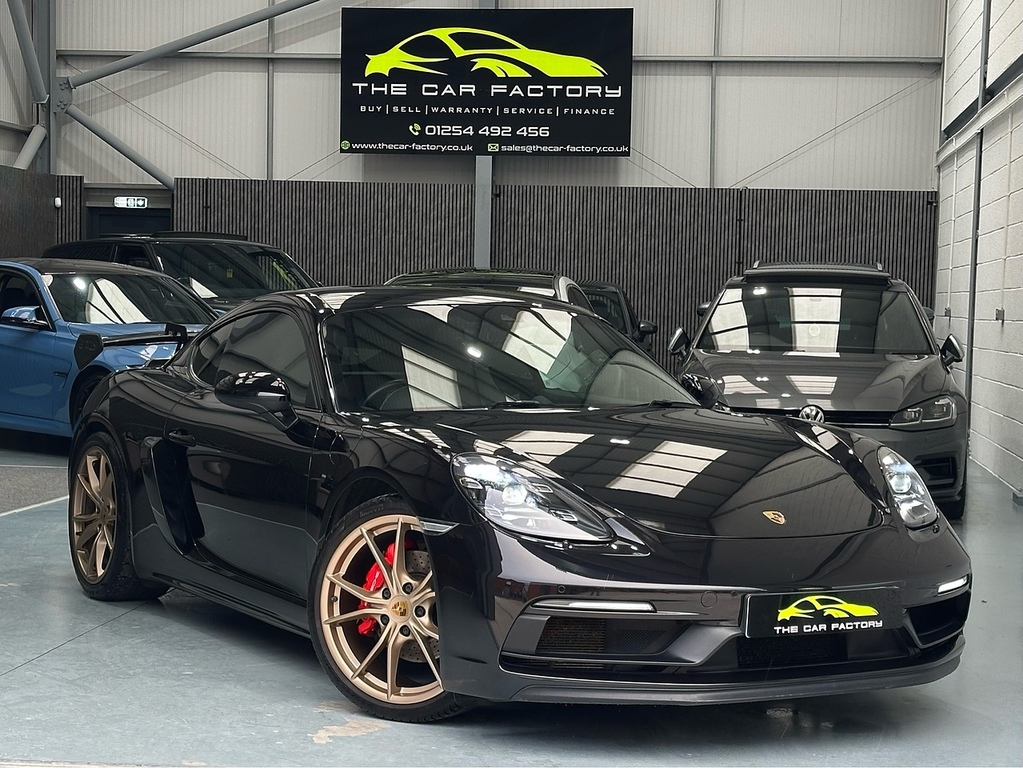 Porsche 718 Cayman T Gts Black