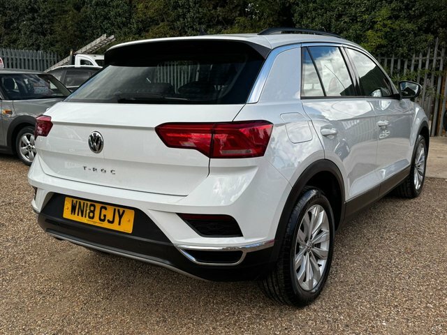 Volkswagen T-Roc 1.0 Tsi Se Suv Euro 6 S S 115 White #2