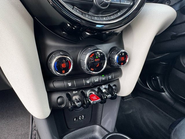 Mini Hatch Cooper White #37