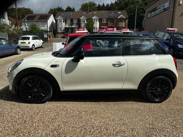 Mini Hatch Cooper White #9