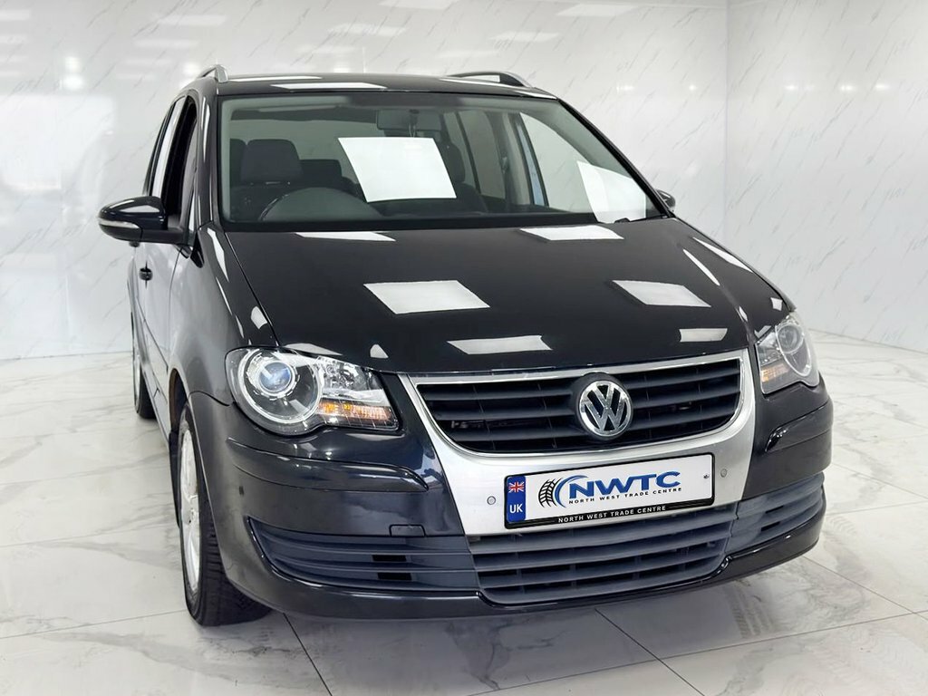 Volkswagen Touran 1.9L Match Black #2