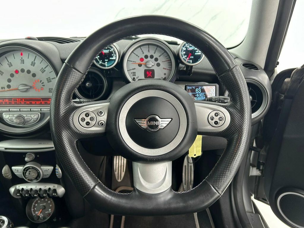 Mini Hatch Cooper D 3-Door Black #17