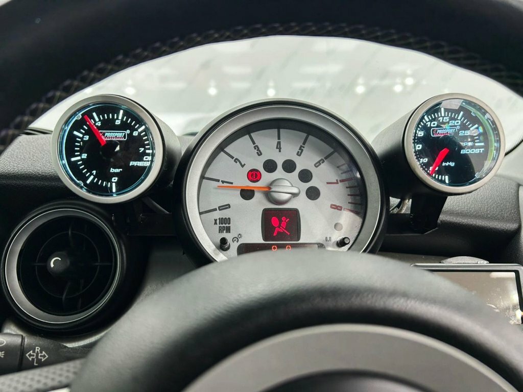 Mini Hatch Cooper D 3-Door Black #16