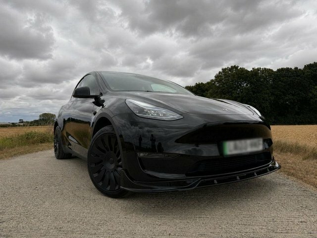 Tesla Model Y Dual Motor Long Range Suv 4Wde Black