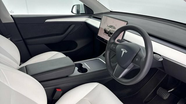 Tesla Model 3 Dual Motor Performance Saloon LF23WCC Black #3
