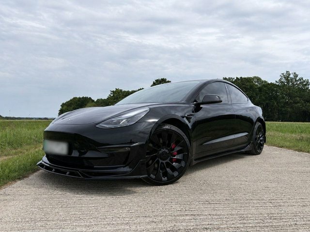 Tesla Model 3 Dual Motor Performance Saloon LF23WCC Black #4