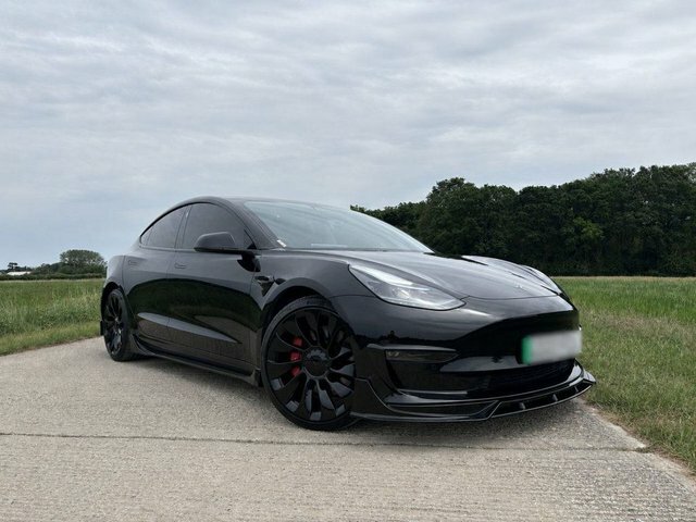Tesla Model 3 Dual Motor Performance Saloon Black