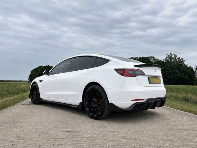 Tesla Model 3 Dual Motor Long Range Saloon 4 GL22HDA White #2
