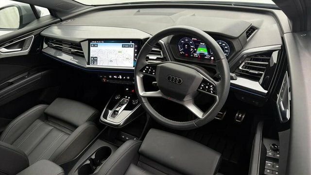 Audi Q4 E Tron 45 S Line Suv 82Kwh 286 Ps Black #3