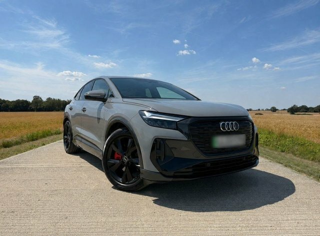 Audi Q4 E Tron 35 S Line Suv 55Kwh 170 Ps Grey