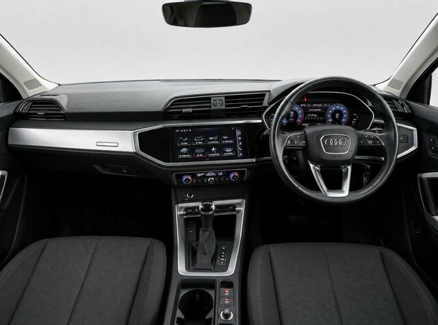 Audi Q3 1.4 Tfsie 45 Technik Suv Plug-in Hybrid Black #6