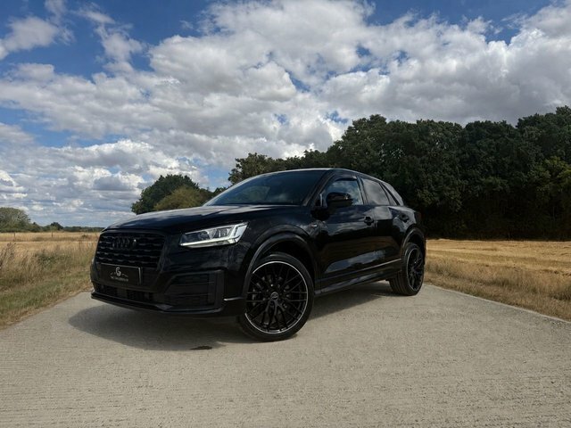 Audi Q2 1.5 Tfsi Cod 35 Black Edition Suv S Tro Black #4