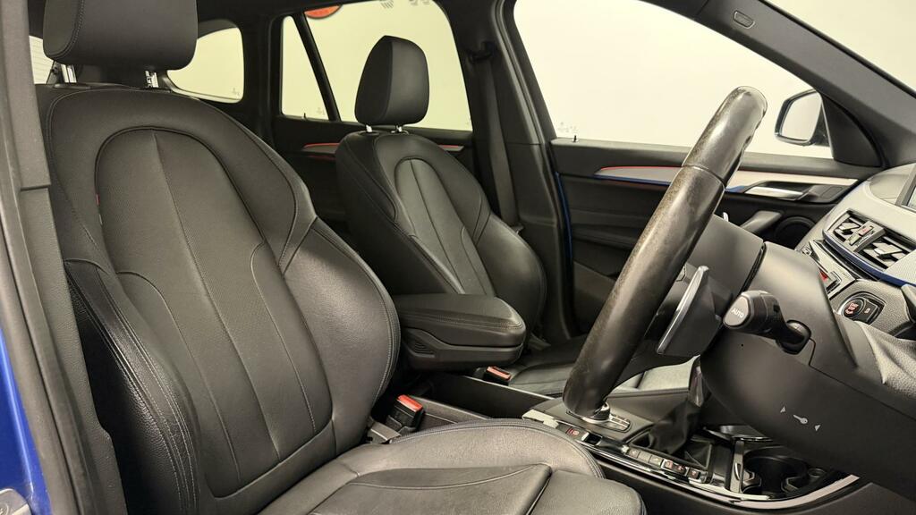 BMW X1 Black #14