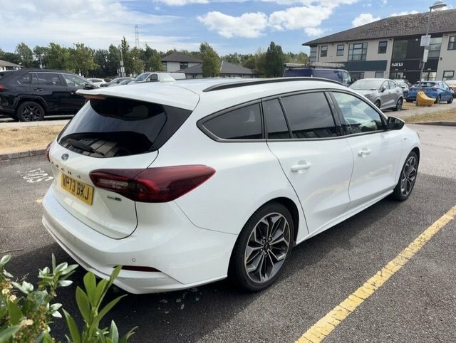 Ford Focus Automatic WP73BXJ White #3