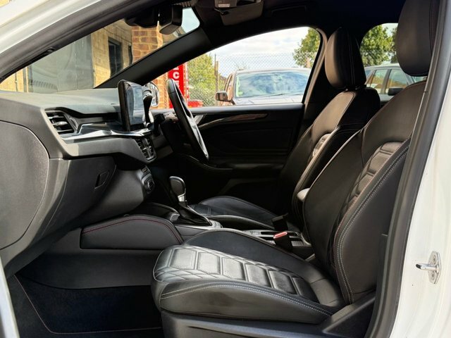Ford Focus Hatchback Grey #20