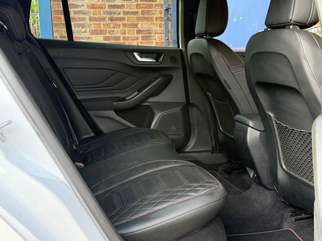 Ford Focus Hatchback Grey #22