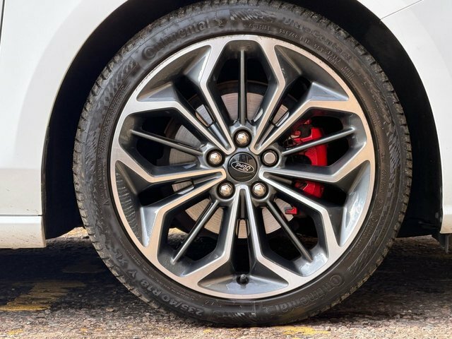 Ford Focus Hatchback Grey #16