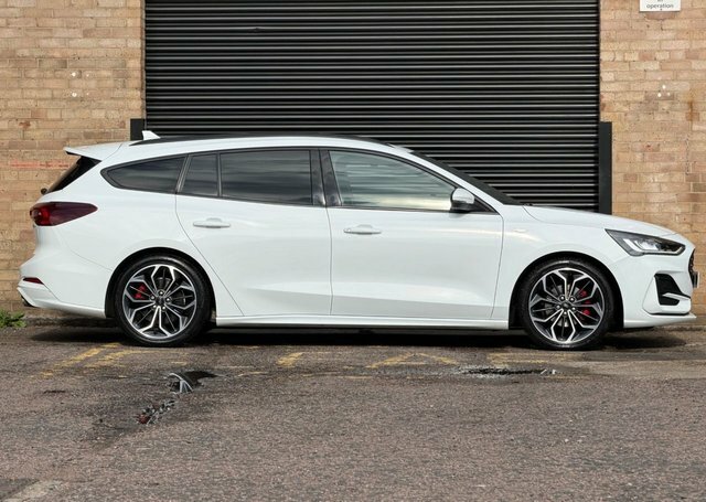 Ford Focus Hatchback Grey #2