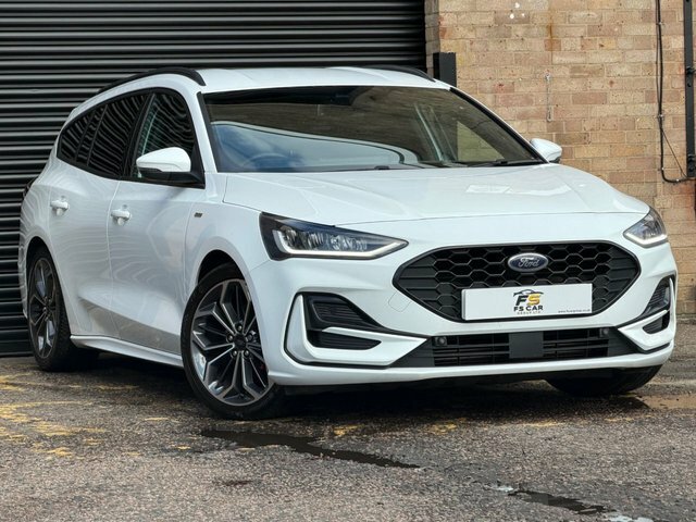 Ford Focus Hatchback Grey #6