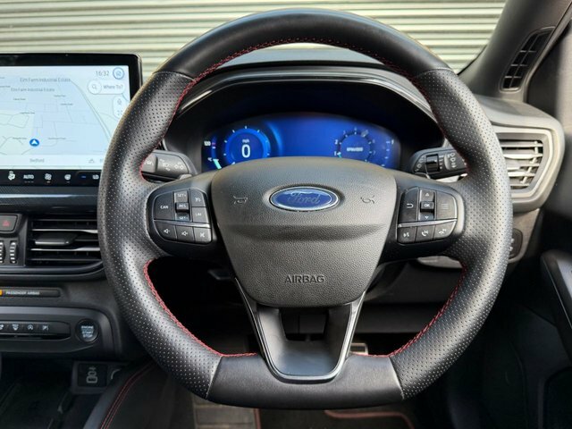 Ford Focus Hatchback Grey #30