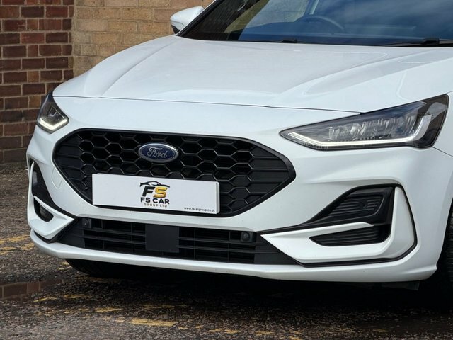 Ford Focus Hatchback Grey #14