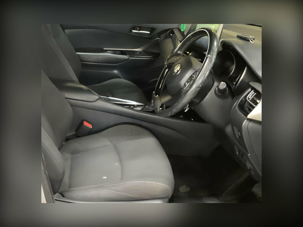 Toyota C-Hr 1.8 Vvt-h Dynamic Cvt Euro 6 Ss Silver #3