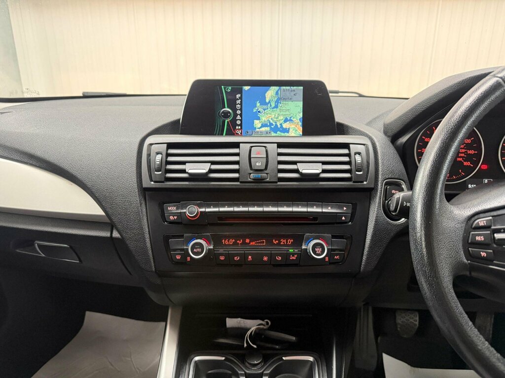 BMW 1 Series Efficientdynamics Silver #37