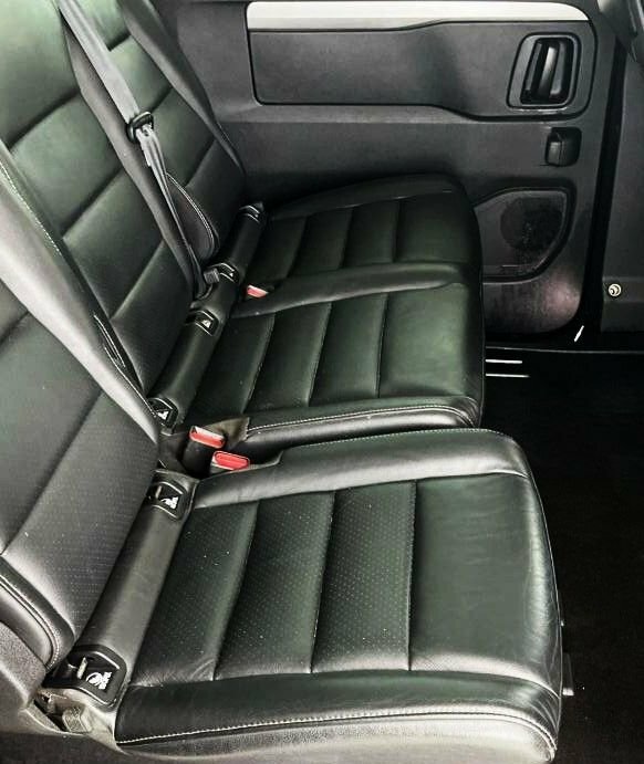 Vauxhall Vivaro 2L Elite L Black #2