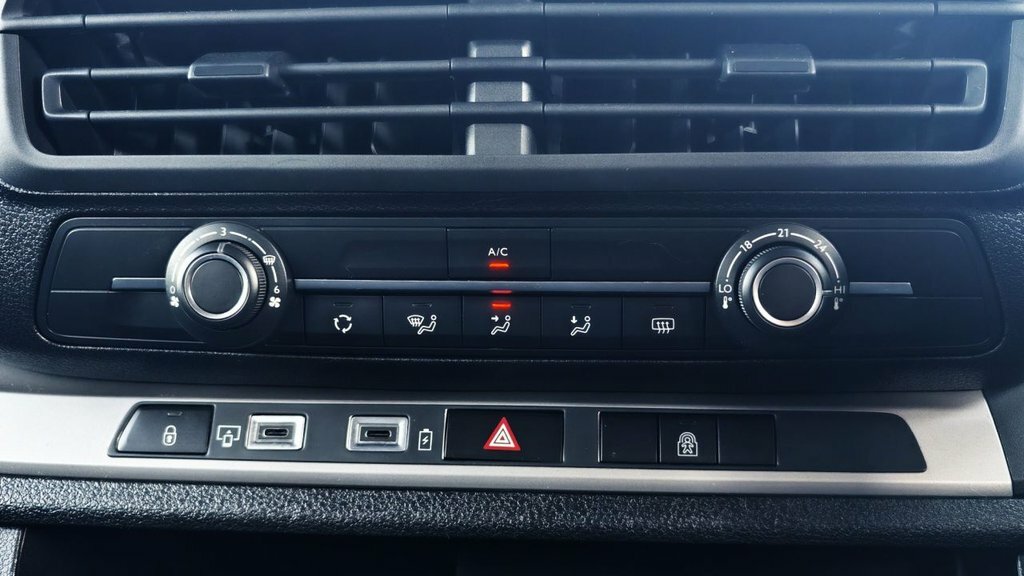 Citroen e-SpaceTourer Mpv Black #29