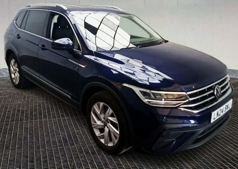 Volkswagen Tiguan Allspace 1.5L Life Blue