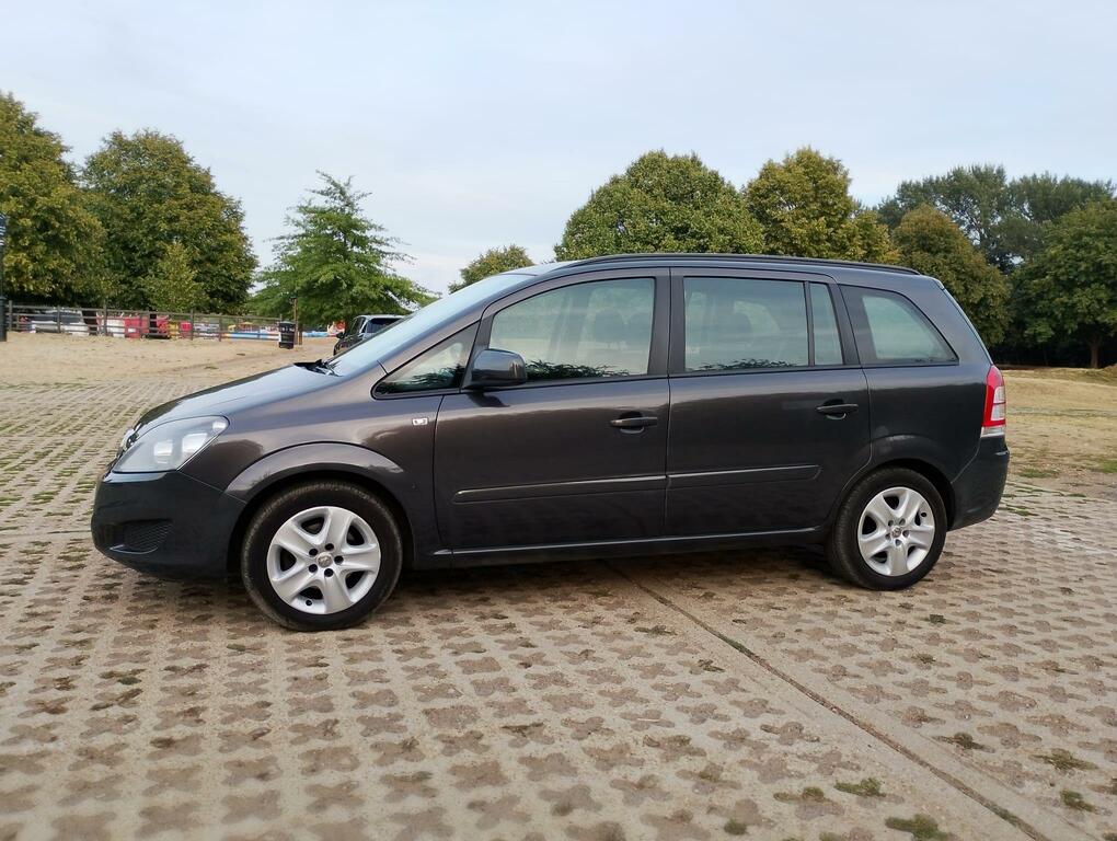 Vauxhall Zafira 1.8 16V Exclusiv Mpv GN14UVG Grey #3